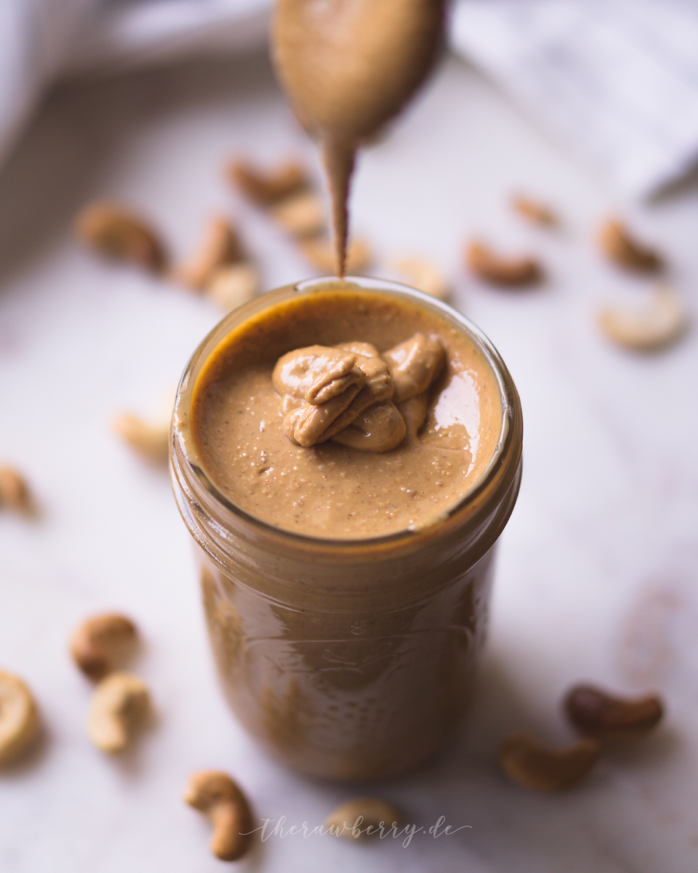 nutbutter, food, healthy, nuts, recipe, tutorial, jar, glass, sugar free, diet