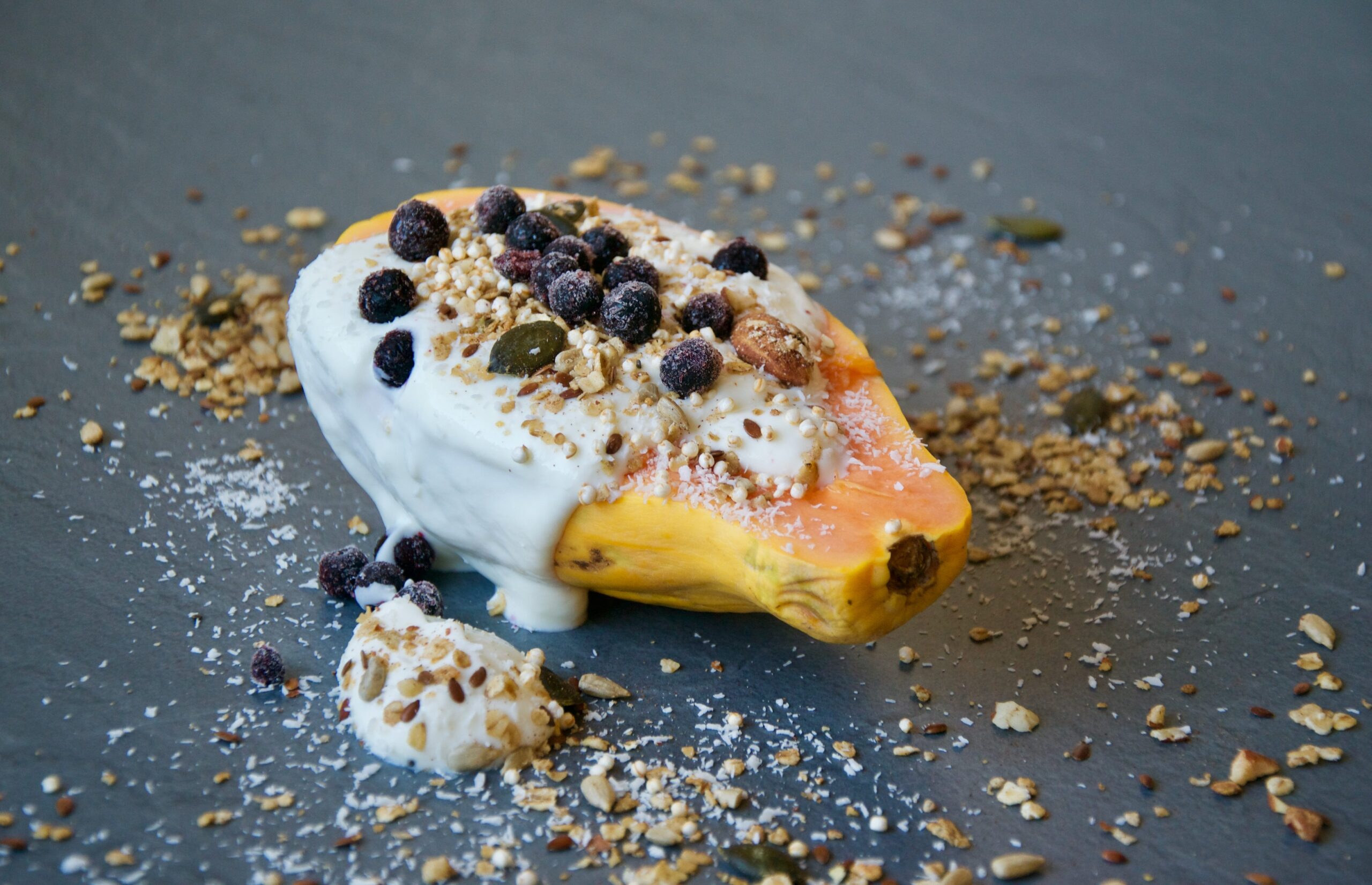 Papaya, Obst, Frühstück, Papaya fruit boats, Papaya, breakfast, lecker, gesund, abnehmen, einfach, Müsli, granola, breakfast, gesund, lecker, Snack