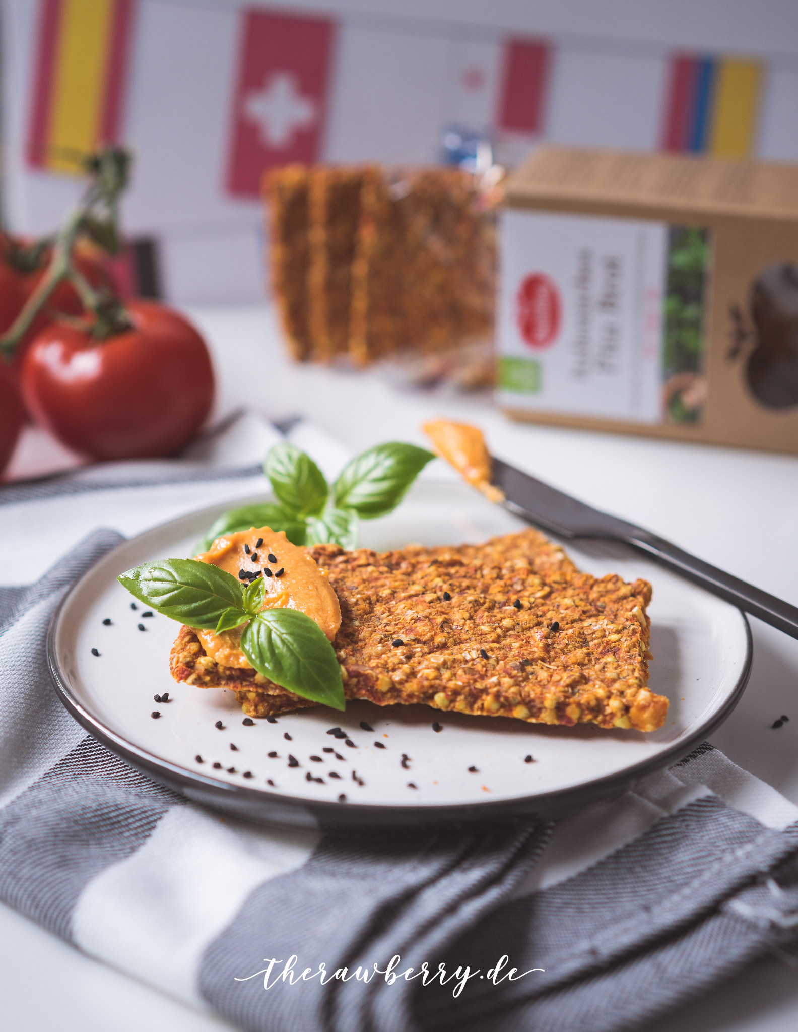 Keimling, gesund, lecker, vegan, Knäckebrot, lecker, fit, essen, basilikum, Tomate, wm, snack