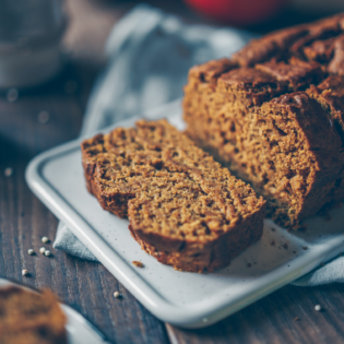 vegan, food, cake, kuchen, essen, dessert, Nachtisch, snack, diet, Diät, lecker, delicious, no sugar, zuckerfrei, einfach, easy, backen, baking, foodie, photos, fotos, zimt, cinnamon, pumpkin, Kürbin, Herbst, fall, Rezept, recipe