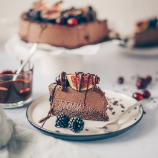 vegan, no bake, ohne backen, lecker, healthy, chocolate, Schokolade, Käsekuchen, cheesecake, no milk, dairy free, laktosefrei, sugar free, ohne Zucker, diät, diet, plant based, food, essen, dessert, Nachtisch, einfach ,simple, simplyV, Genuss, whole foods, Cake, Kuchen