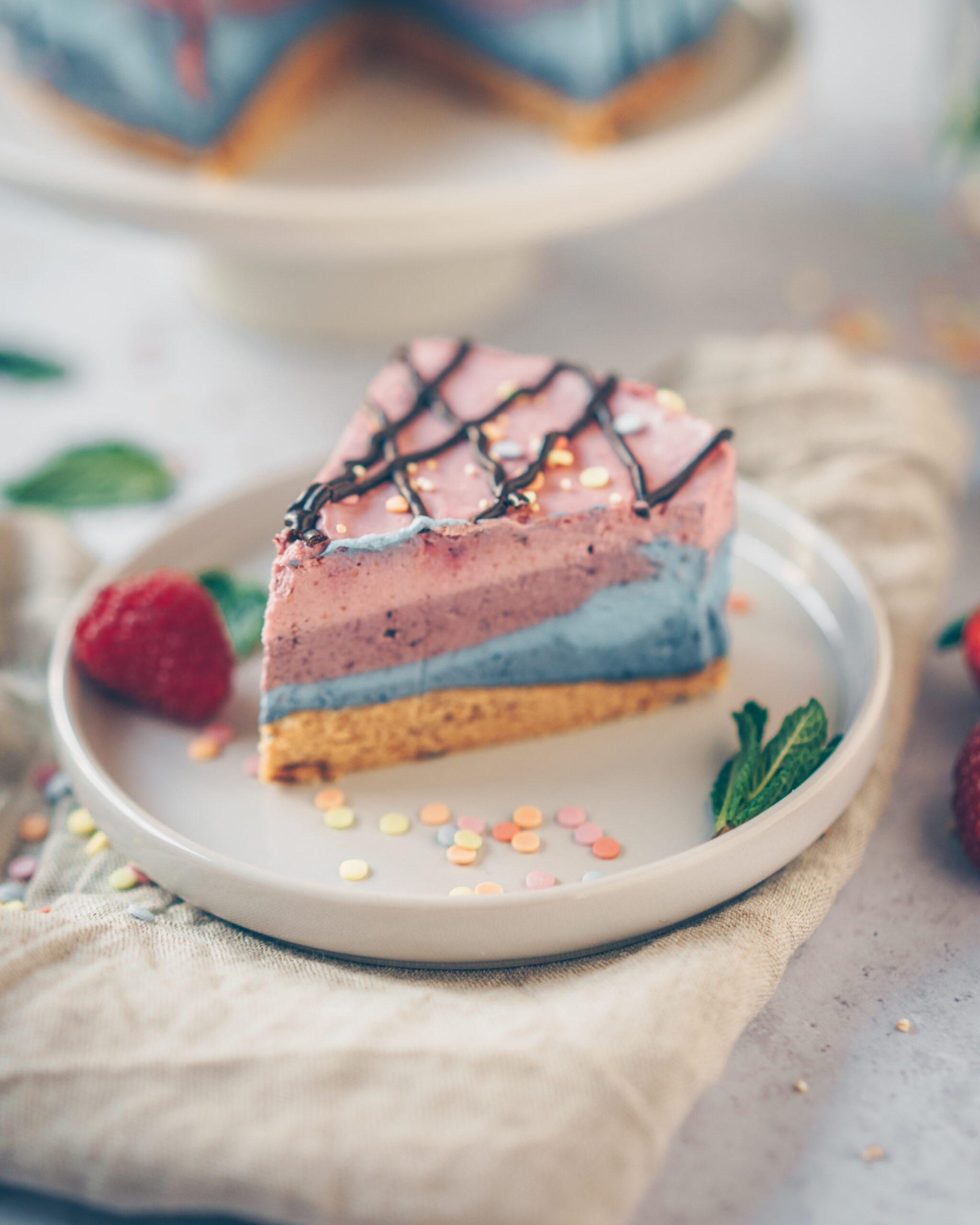confetti, vegan, cheesecake, no bake, delicious, recipe, healthy, color, eat the rainbow, easy, lecker, einfach, rezept, confetti, fasting, kuchen, simply, veganer käse, vegan cheese, käsekuchen