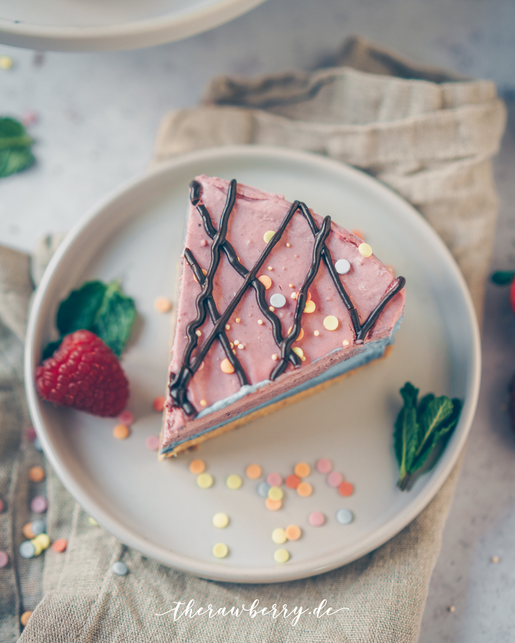 confetti, vegan, cheesecake, no bake, delicious, recipe, healthy, color, eat the rainbow, easy, lecker, einfach, rezept, confetti, fasting, kuchen, simply, veganer käse, vegan cheese, käsekuchen