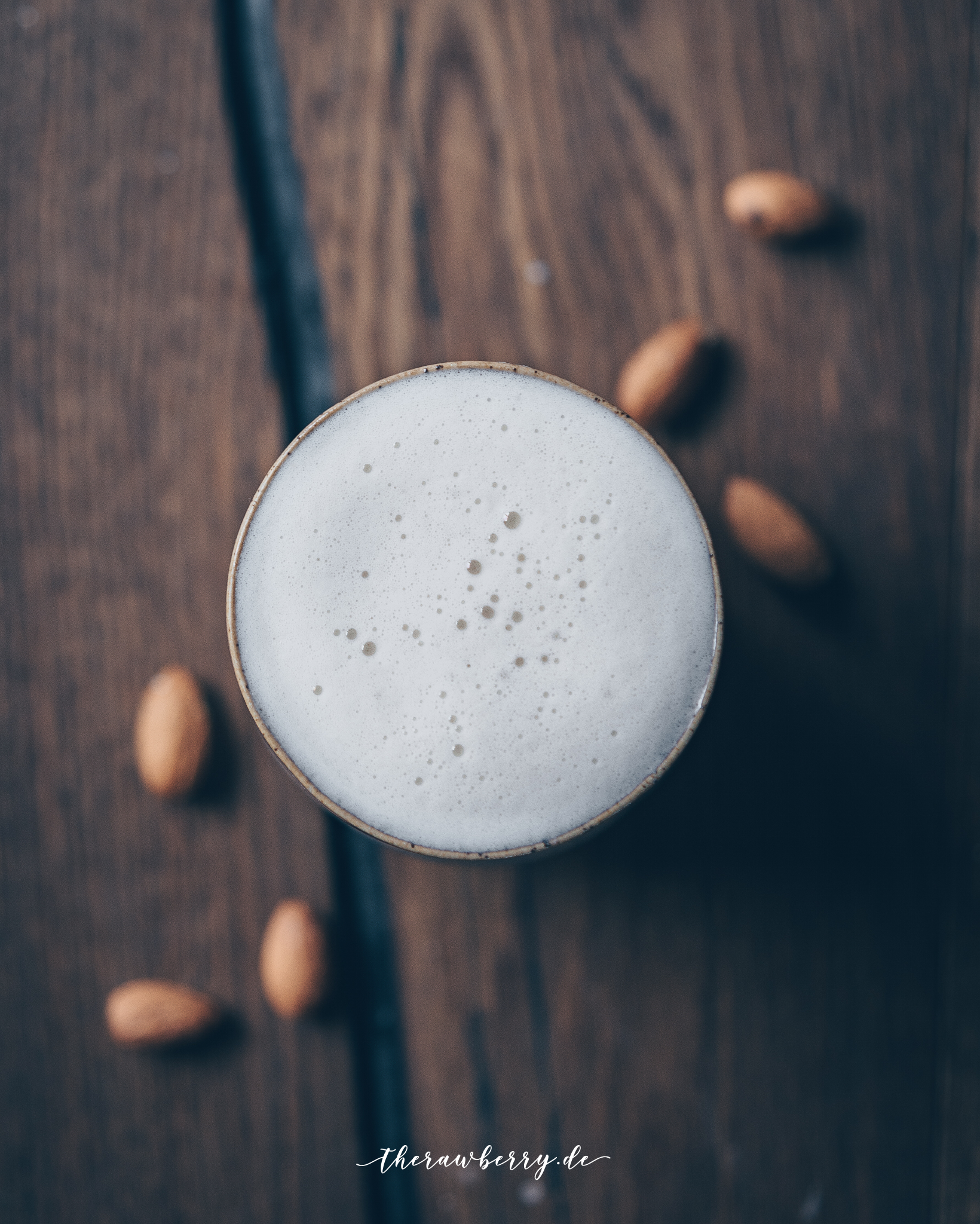 milk, vegan, plant-based, zero waste, zero waste, no dairy, easy, tutorial, how to, milch, Hafermilch, rezept, selber machen, Mandelmilch, Haselnussmilch, ohne plastic, no plastic