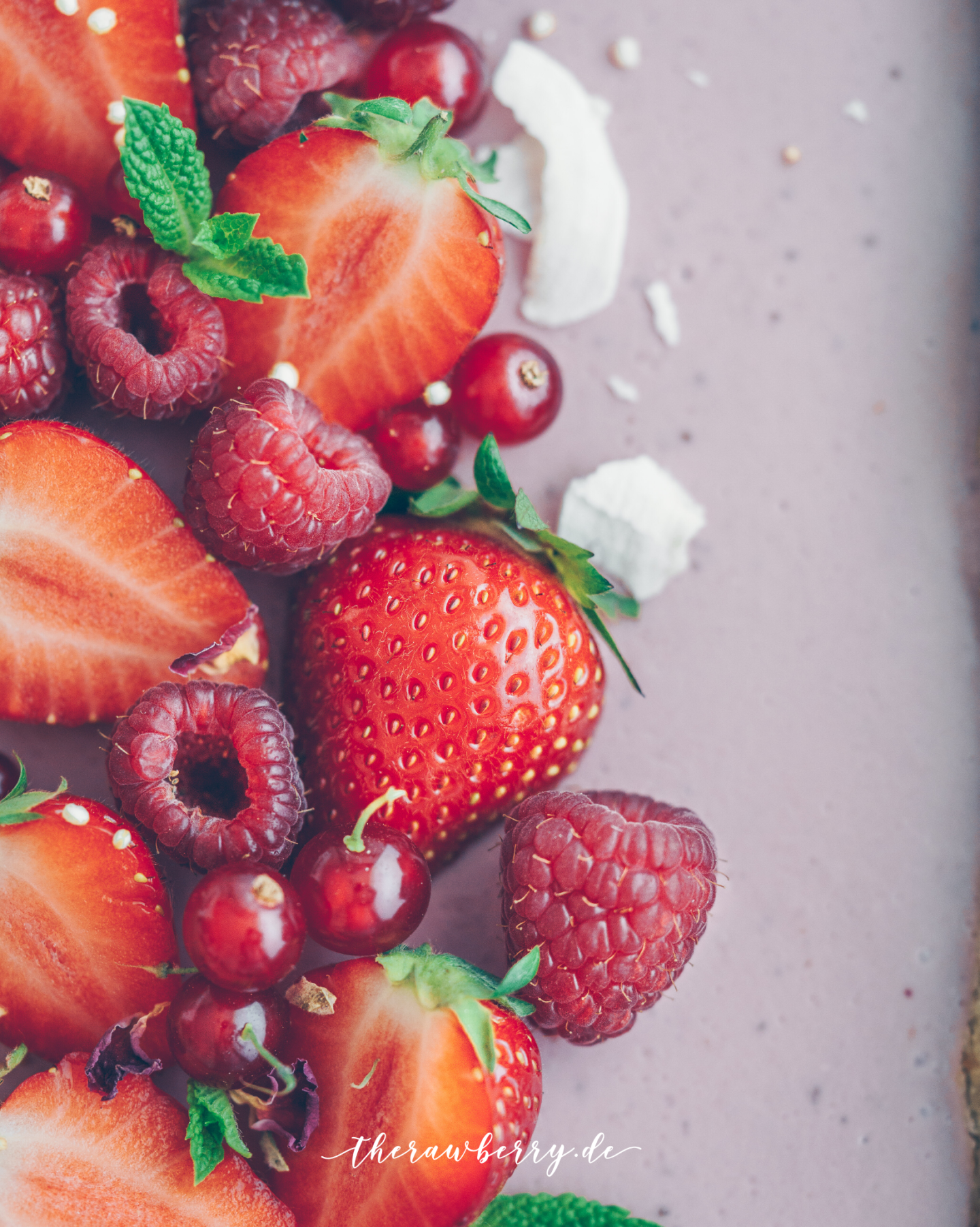 vegan, strawberry, tarte, healthy, vegan, tart, glutenfree, glutenfrei, gesund, lecker, delicious, berries, beeren, therawberry, diet, abnehmen, dessert, Nachtisch, backen, baking