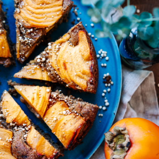 kahki, kaki, persimmon, persimon, persimone, sharon, lecker, delicious, kuchen, cake, therawberry, marie dorfschmidt, baking, backen, einfach, simple, easy, vegan, dairy free, laktosefrei, industriezuckerfrei, dit, diet, wholefoods, photography, fotografie, dessert, nachtisch, food, essen