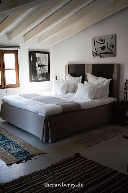 food, essen, vegan, ecocirer, sóller, hotel, spanien, spain, Mallorca, Marie Dorfschmidt, therawberry, drinks, heatlhy, gesund, ecological, eco, öko, ökologisch, interior design, restauriert, mood, photography, hotel room, Hotelzimmer, test