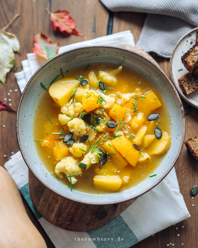 vegan, essen, food, lunch, Mittagessen, dinner, Abendessen, soup, supper, therawberry, glutenfree, glutenfrei, plant based, cooking, kochen, rezept, recipe, quick, healthy, diet, low carb