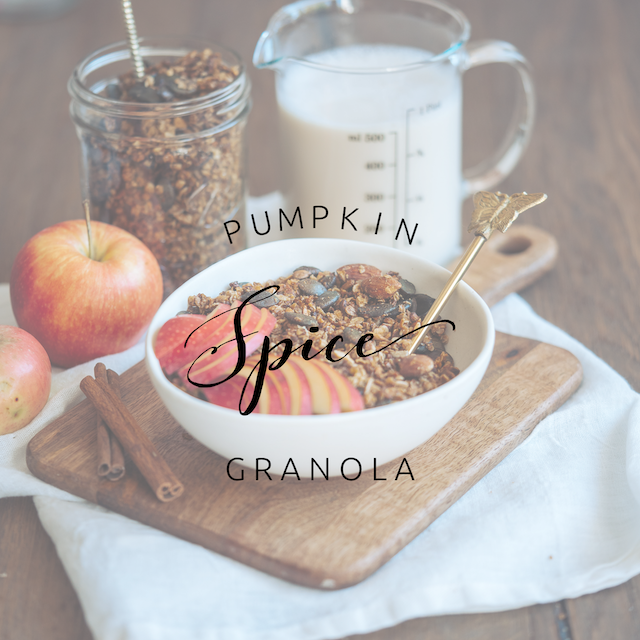 granola, müsle, vegan, frühstück, recipe, rezept, breakfast, therawberry, glutenfree, glutenfrei, easy, einfach, Herbst, fall, autumn, pumpkin spitzem Kürbis Gewürz, essen, food, Marie dorfschmidt