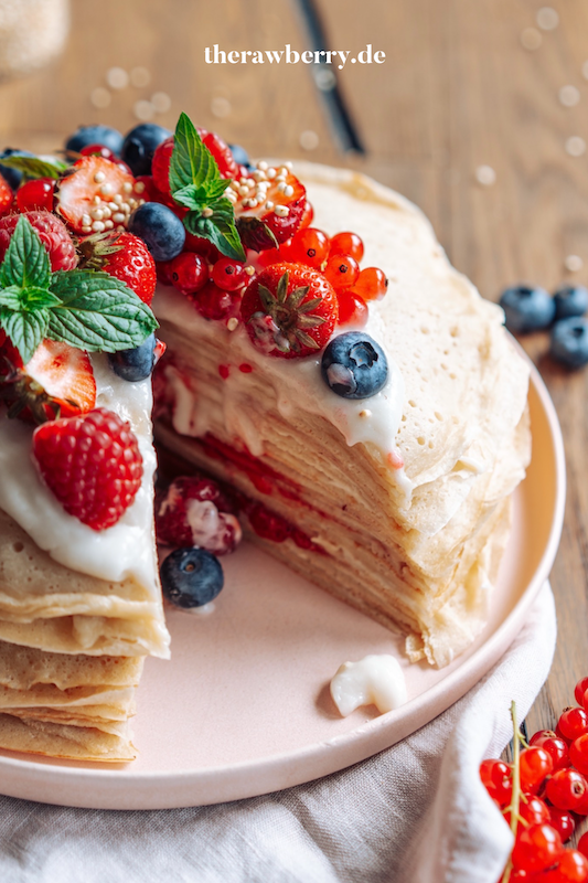 Pfannkuchen, vegan, auf Teller